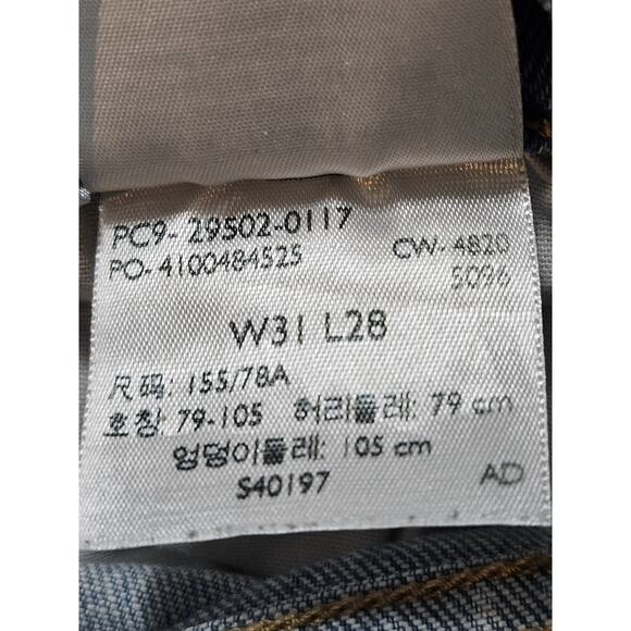 Levi's Women's Premium "Big E" 501 Straight Leg Light Wash Denim Jeans SZ 31x28 - Picture 7 of 10